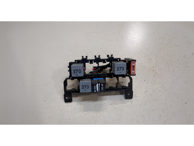 Блок реле  Audi A6 (C6) 2005-2011         