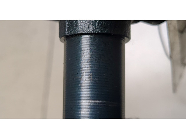 Форсунка топливная Mitsubishi Pajero / Montero 2000-2006