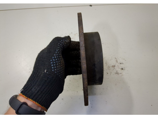 Диск тормозной Skoda Octavia (A5) 2004-2008 1.9 задний 1K0615601AB