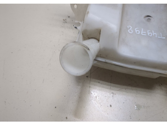 Бачок омывателя  Ford Focus 3 2011-2015    