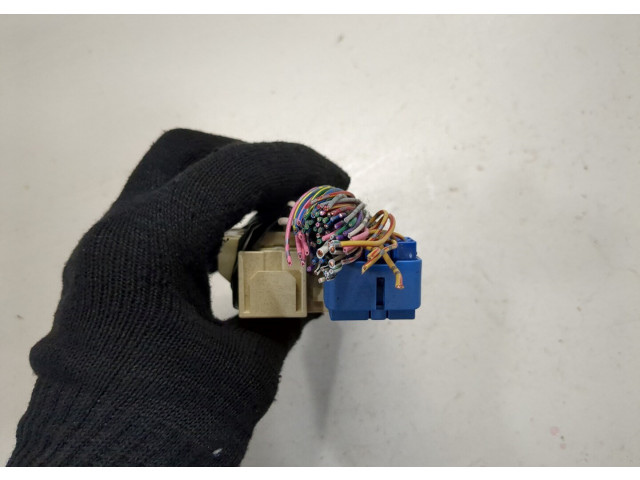 Блок предохранителей  Toyota 4 Runner 2003-2009           4.7