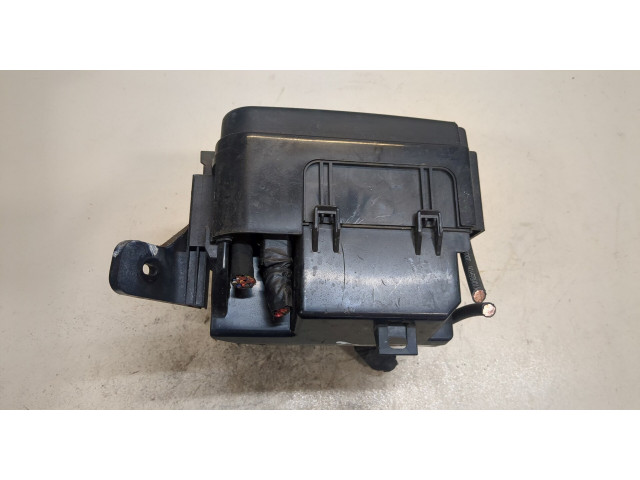 Блок предохранителей KIA Ceed 2007-2012 1.4