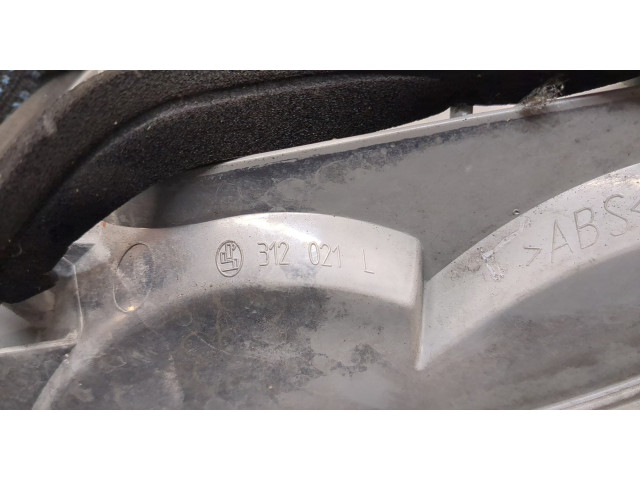 Задний фонарь 63218375801, 8375801