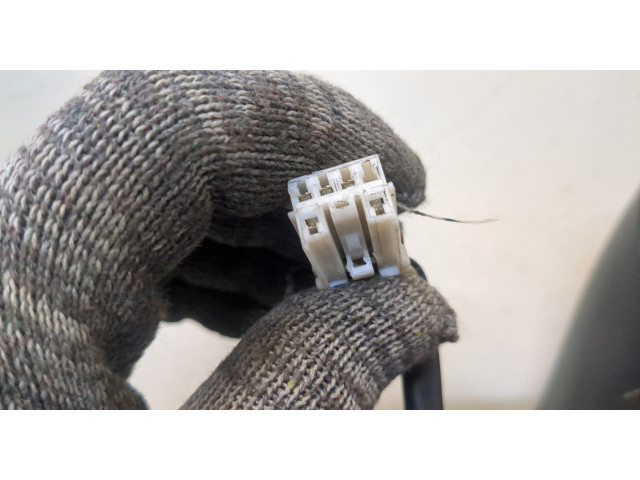 Зеркало боковое Mitsubishi Carisma правое