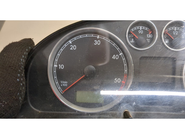 Панель приборов  Volkswagen Passat 5 2000-2005            