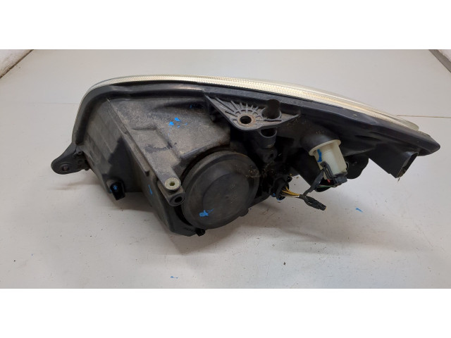 Фара передняя Skoda Fabia 2007-2014 правая