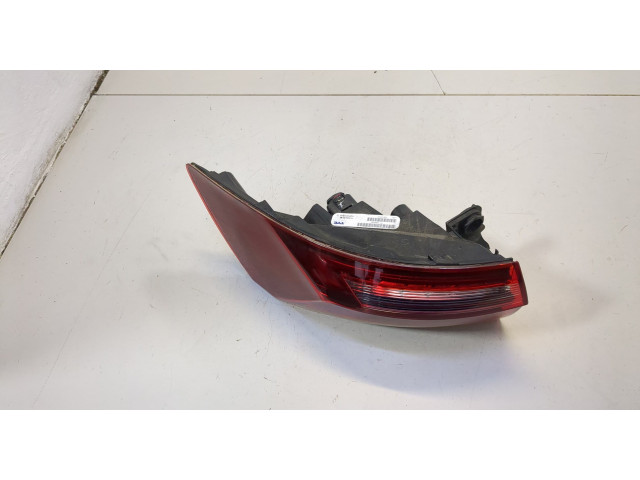 Задний фонарь