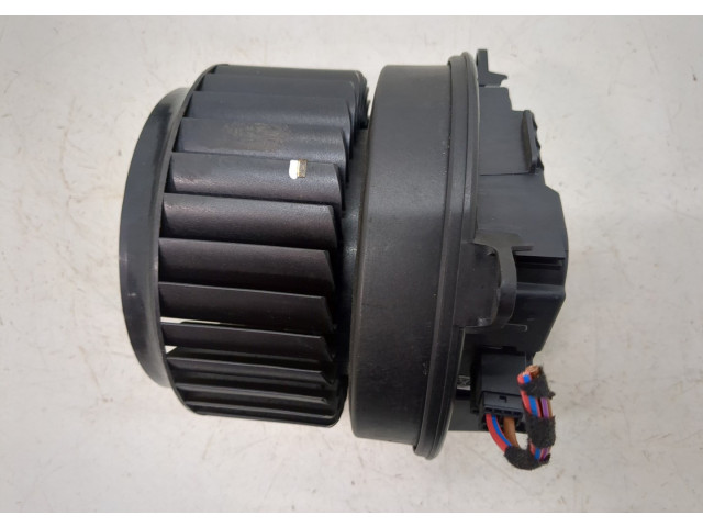 Моторчик печки Audi A6 (C7) 2011-2018 4H2820021B 4H2820021B