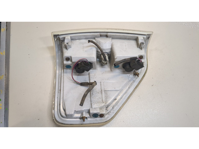 Задний фонарь          