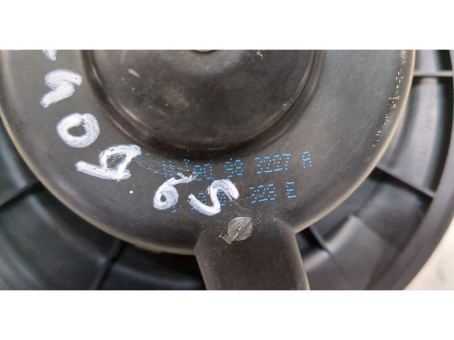 Моторчик печки Volkswagen Golf Plus