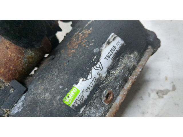 Стартер  Renault Trafic 2001-2014      