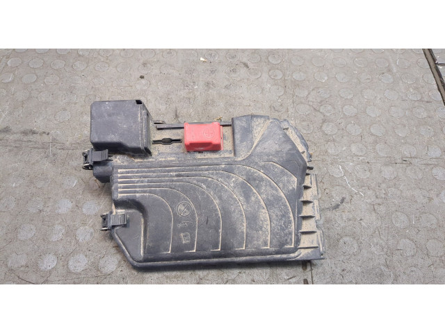 Крышка блока предохранителей Infiniti QX30 2016-2019 243835DA6B, 243825DA6A, A2465400182