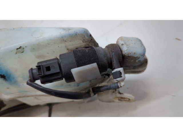 Бачок омывателя Audi A6 (C6) 2004-2011