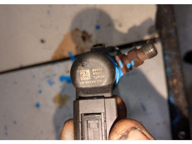 Форсунка топливная Jaguar XJ 2003–2008 5U9Q9K545AA