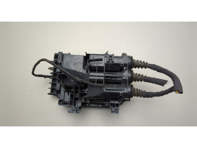 Блок предохранителей GMC Terrain 2017-2024 84582317