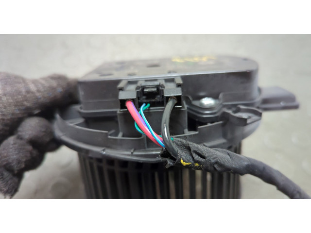 Моторчик печки GMC Acadia 2019-2025