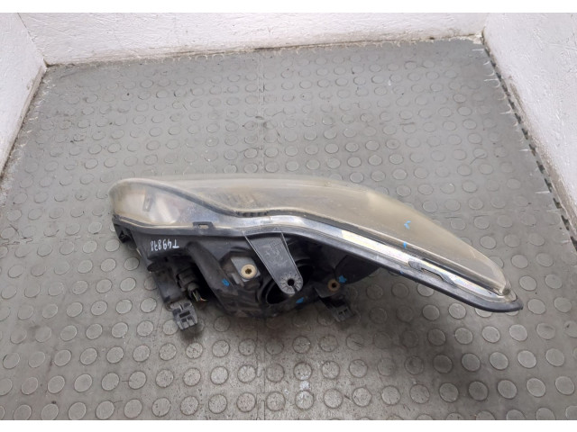 Фара передняя  Ford Focus 2 2008-2011 правая 