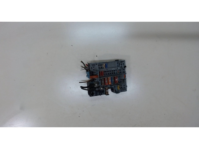 Блок предохранителей Citroen Berlingo 1997-2002 6547T1 1.9