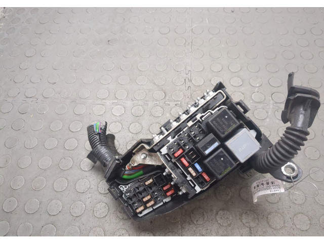 Блок предохранителей Volvo S60 2010-2018 30728628