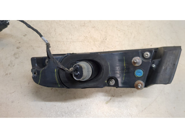 Задний фонарь          