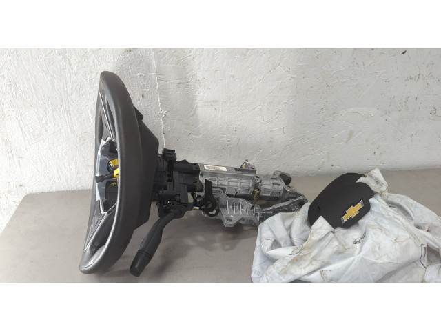 Руль  Chevrolet Equinox 2017-2024           84681360