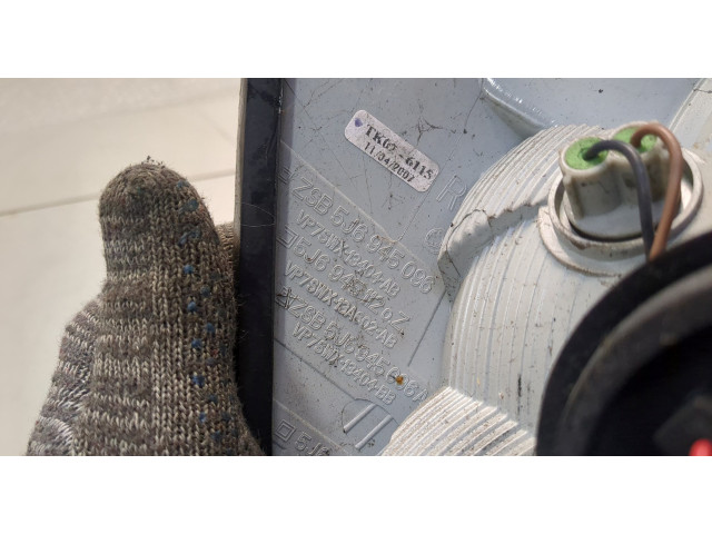 Задний фонарь          