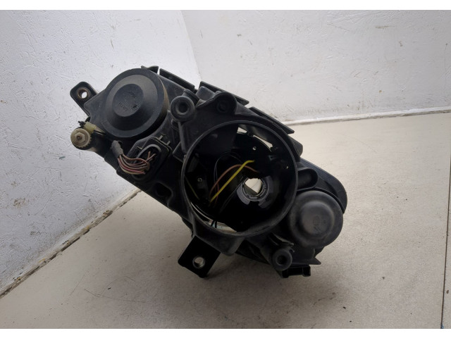 Фара передняя Volkswagen Passat 6 2005-2010 правая