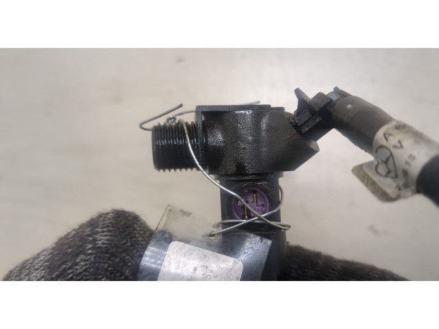 Форсунка топливная Infiniti Q50 2013-2017 16600HG00C