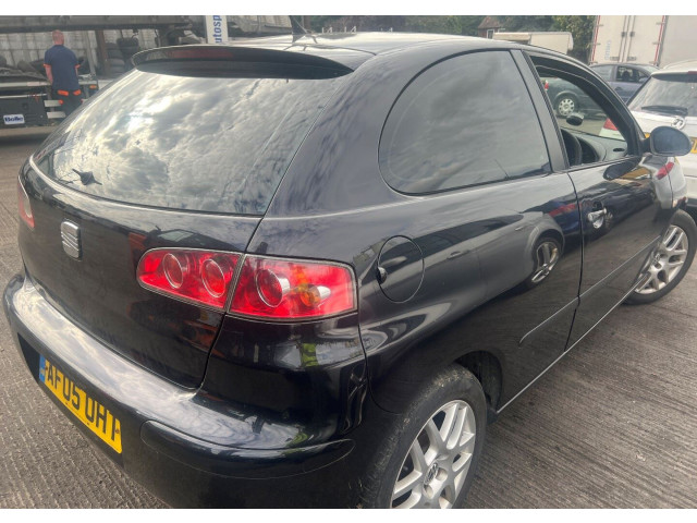 Стартер Seat Ibiza 3 2001-2006 1.4 02T911023S