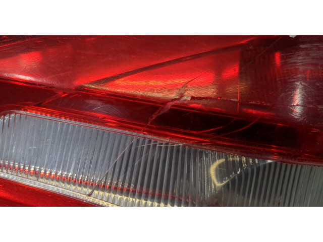 Задний фонарь          