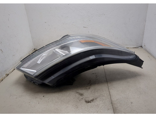 Фара передняя Ford Explorer 2015-2019 правая