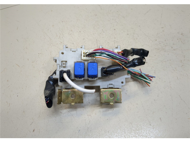 Блок предохранителей Nissan Armada 2003-2007 3407zh00a5e11 5.6