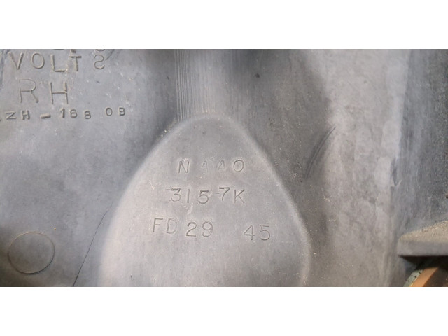 Фара передняя  Ford Escape 2001-2006 правая 