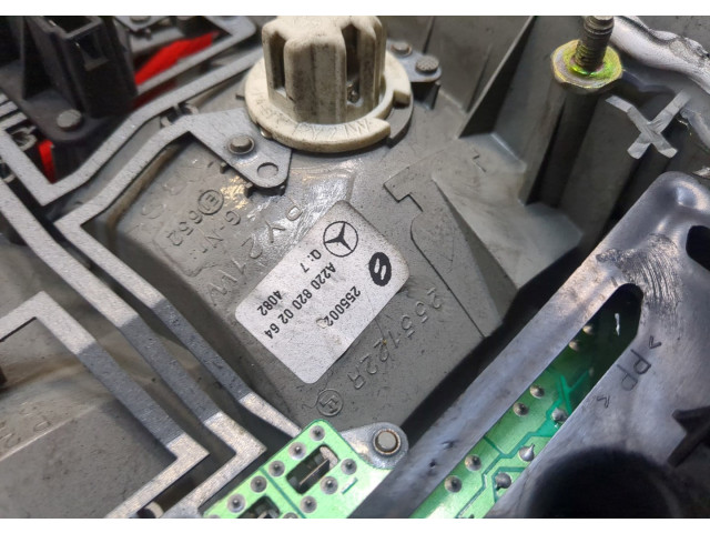 Задний фонарь          