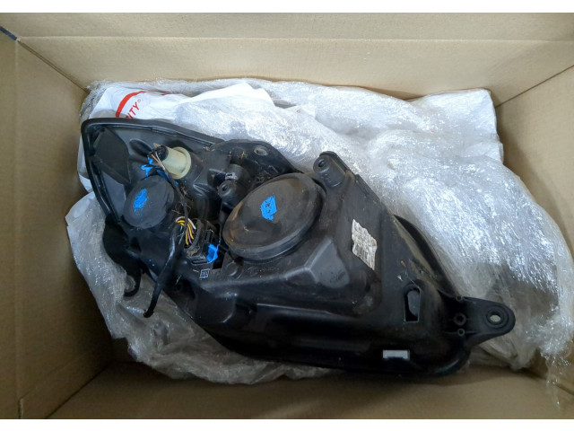 Фара передняя Skoda Fabia 2007-2014 левая