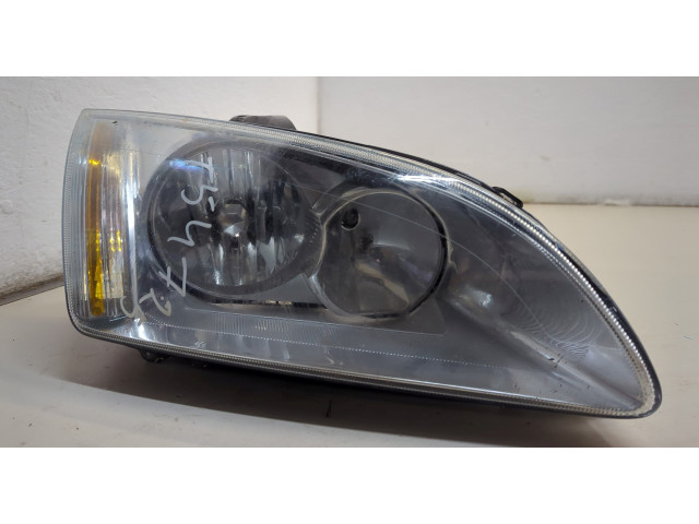 Фара передняя  Ford Focus 2 2005-2008 правая 