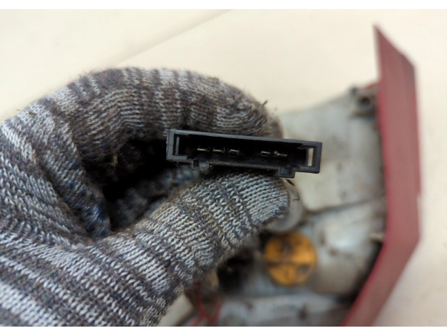 Задний фонарь          