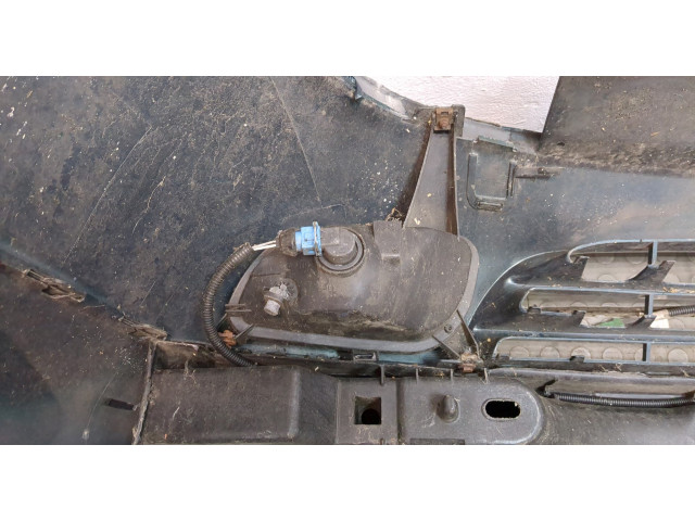 Бампер  Citroen Xantia 1998-2002 передний   