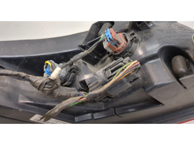 Задний фонарь