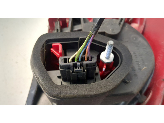 Задний фонарь          