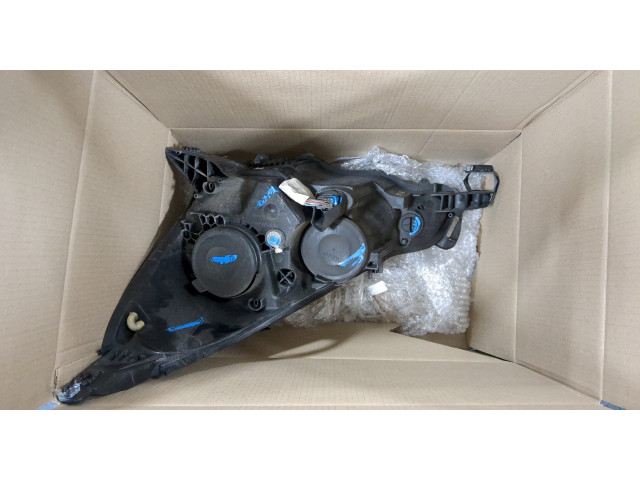 Фара передняя Citroen C3 2009-2016 правая