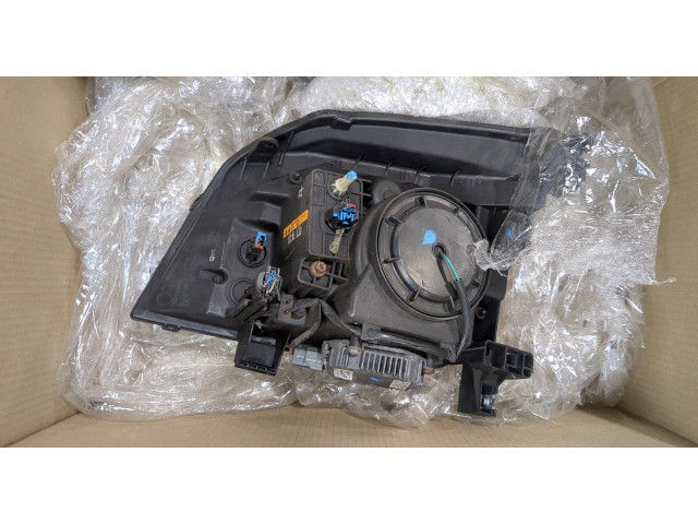 Фара передняя  Nissan X-Trail (T30) 2001-2006 правая 