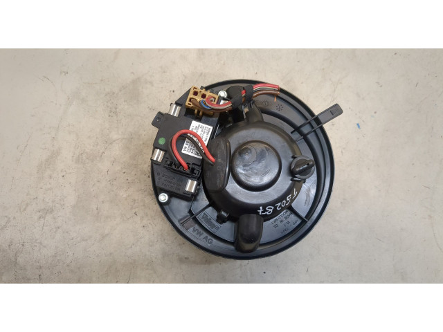 Моторчик печки  Skoda Yeti 2013-2018        