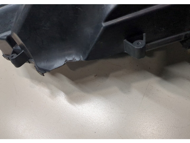 Крышка блока предохранителей  Audi A6 (C6) 2005-2011      4F2907355A     2.8