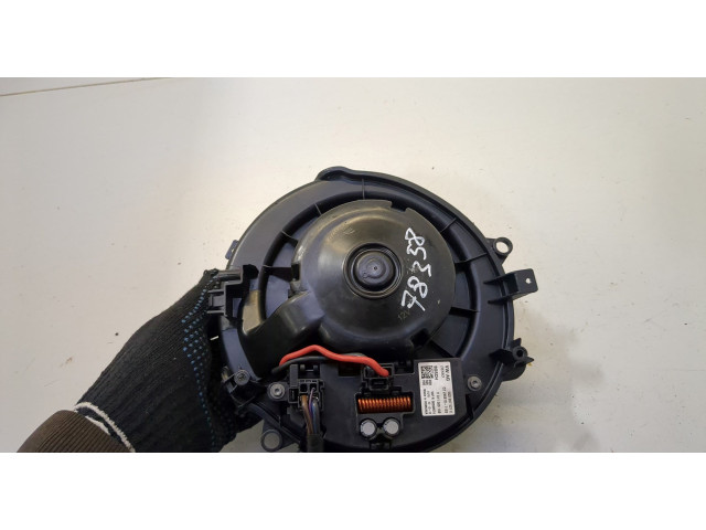 Моторчик печки Skoda SuperB 2015-