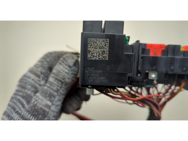 Блок предохранителей Volkswagen Jetta 7 2018-2024 5Q0937615C