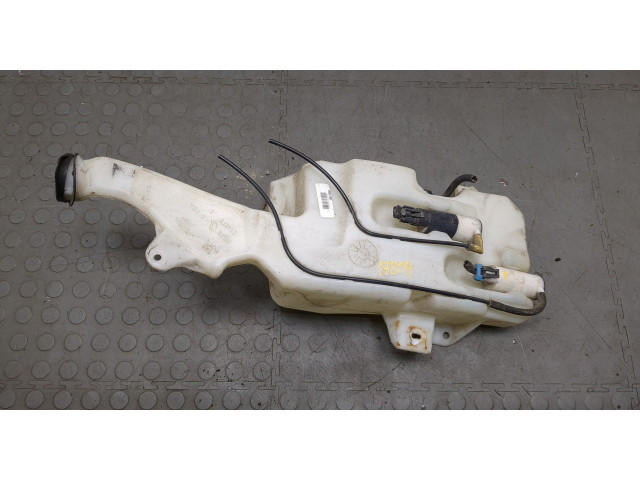 Бачок омывателя  Chevrolet Tahoe 2006-2014    