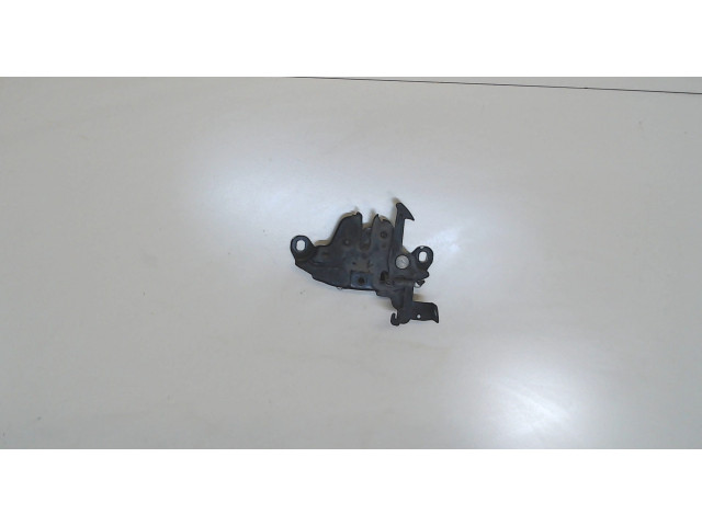 Замок капота Infiniti QX56 2004-2010