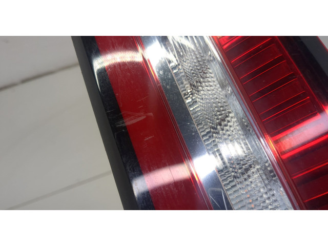 Задний фонарь          