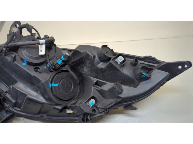 Фара передняя Renault Scenic 2009-2012 правая